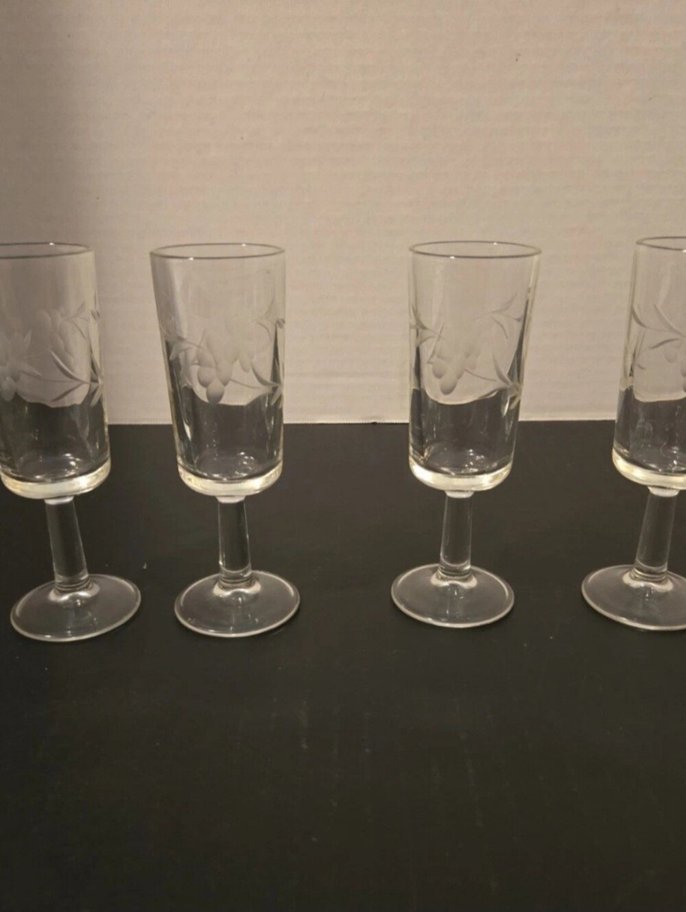 Vintage Etched Cordial Or Shot Glasses Lot Of 4
